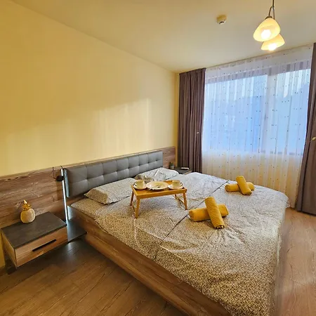 Apartment Stylish Getaway In Kosara Near Lift By Flat Mаnager *