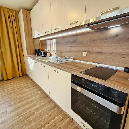 דירה Stylish Getaway In Kosara Near Lift By Flat Mаnager